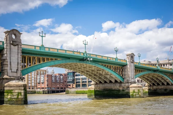 Blackfrairs міст у Лондоні — стокове фото