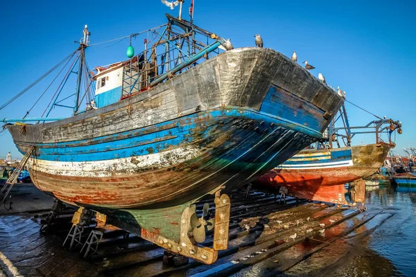 Лодки в гавани Эссуира — стоковое фото