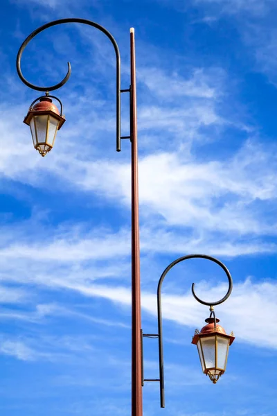 Régi utcai lámpa — Stock Fotó