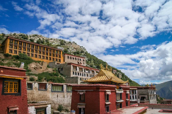 Gyantse kolostor Lhászában közelében — Stock Fotó