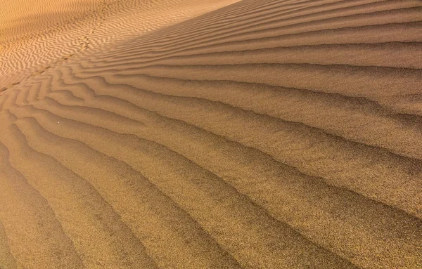 Dunas de areia formas e padrões — Fotografia de Stock