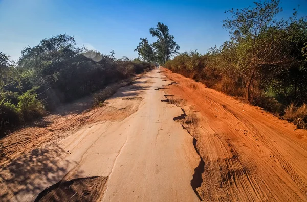 Estrada através de Madagáscar — Fotografia de Stock