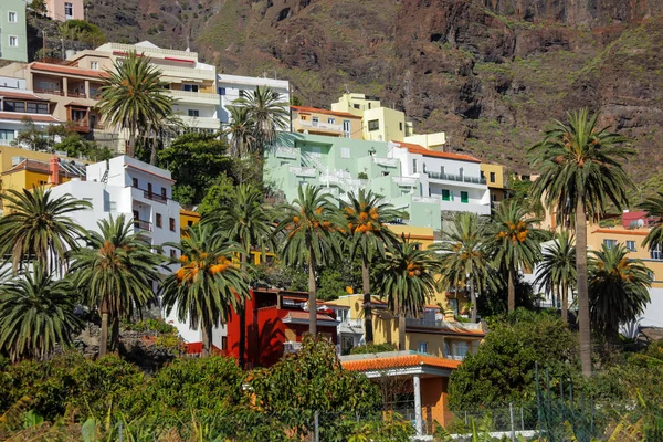 Maisons à flanc de colline dans la Valle Gran Rey — Photo