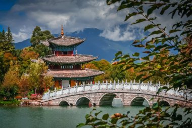 Lijiang Black Dragon Havuzu