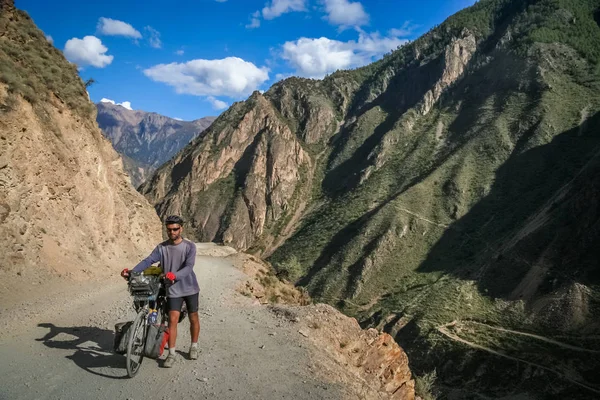 Ciclismo por el Tíbet — Foto de Stock