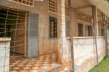 Tuol sleng Müzesi