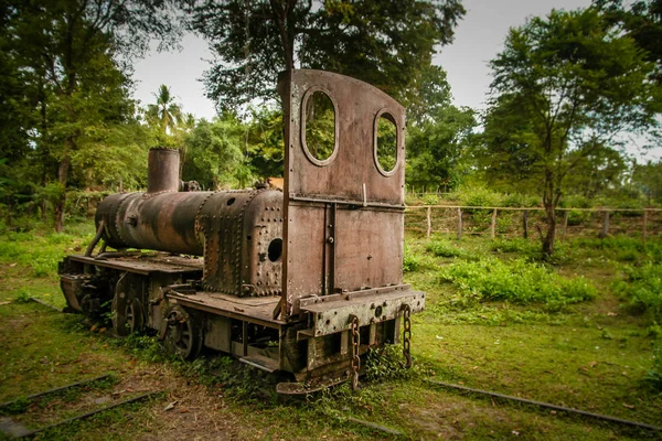 Заброшенная железная дорога Дон Кхон — стоковое фото