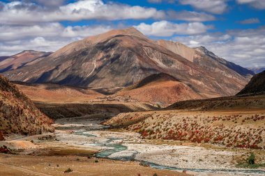 Yunnan dağ vadisinde