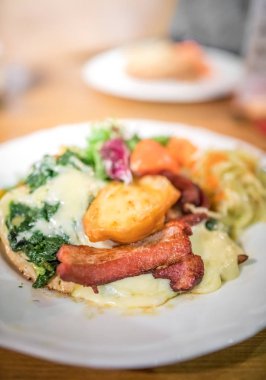 ızgara tavuk göğsü yemek