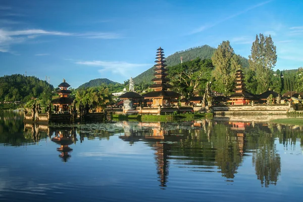 Templo de Ulun Danu — Foto de Stock