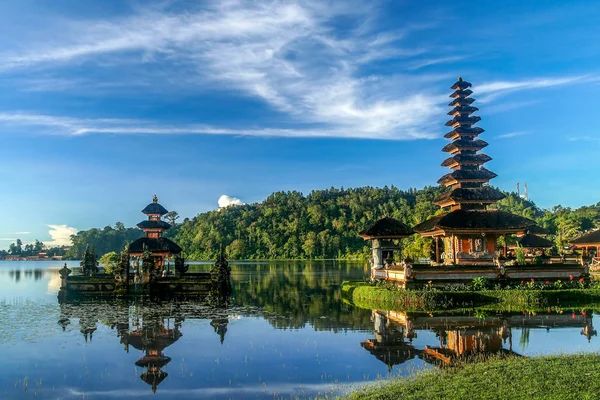 Templo de Ulun Danu — Foto de Stock