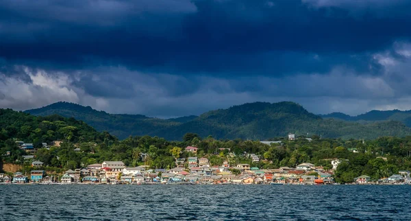 Labuhan Bajo village — Stock Photo, Image