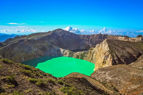 Kelimutu ao nascer do sol — Fotografia de Stock