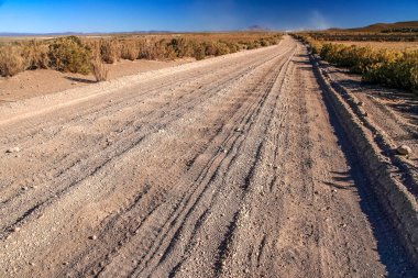 Altiplano oluklu yol