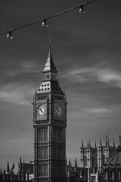 Hodinová věž big ben — Stock fotografie