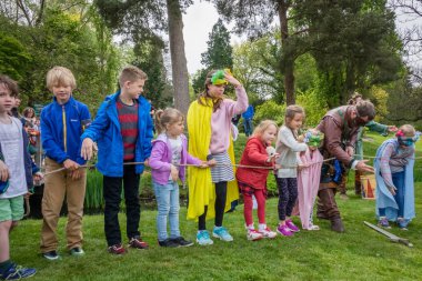 Mayıs günü Festivali'nde çekerek ip