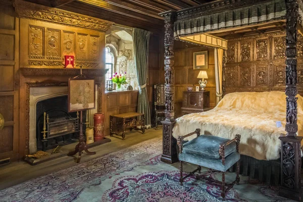 Queen-Schlafzimmer im Hever-Schloss — Stockfoto