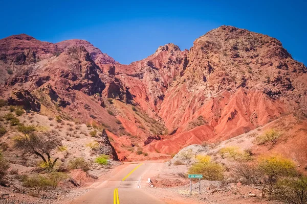 Estrada da Montanha para Cafayate — Fotografia de Stock