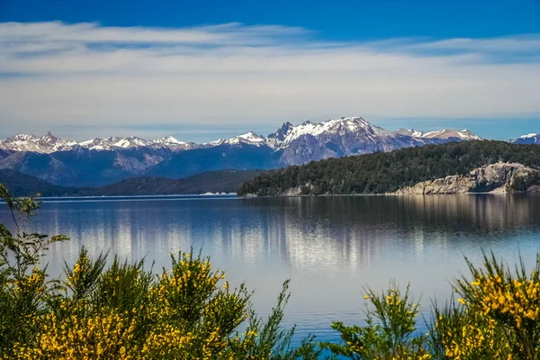 Argentyńskie niebieskie jeziora — Zdjęcie stockowe