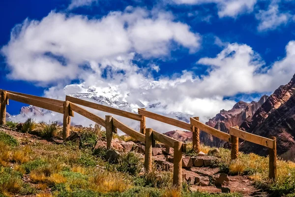 Wanderweg nach Aconcagua — Stockfoto
