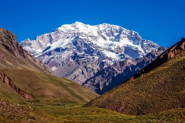 Majestuoso pico del Aconcagua — Foto de Stock