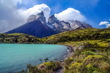 Cuernos Del Paine