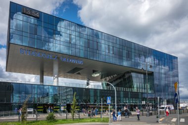 Bydgoszcz Glowna tren Gar Binası