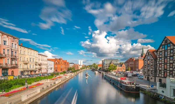 İp cambazı heykel Bydgoszcz