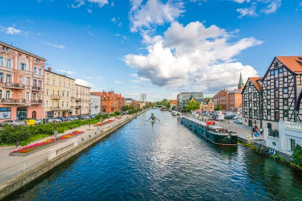 İp cambazı heykel Bydgoszcz