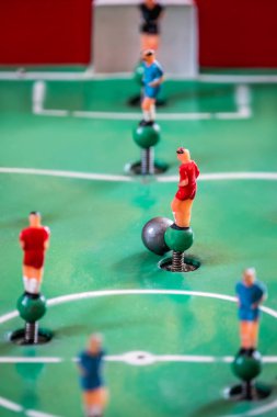 Oyuncu figürler masa üstü futbol oyunu