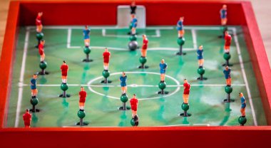 Oyuncu figürler masa üstü futbol oyunu