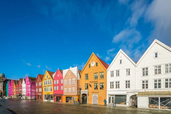 Bunte Häuser im historischen Bryggen in Bergen — Stockfoto