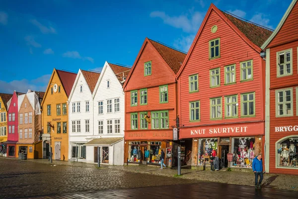 Красочные дома в историческом Бриггене в Бергене — стоковое фото