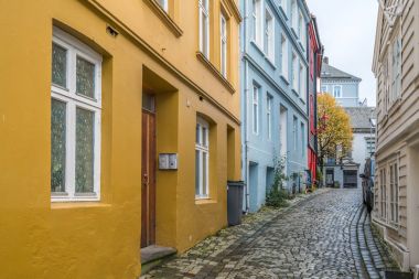 Bergen eski şehrin renkli evleri