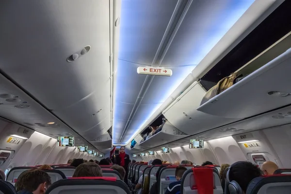 Interior do avião a jato moderno — Fotografia de Stock