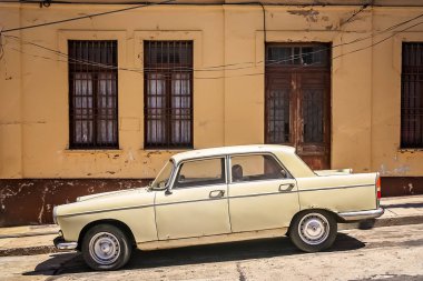 Valparaiso eski retro vintage arabaya