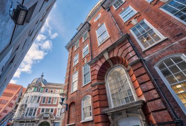 Kampüs binaları London School of Economics