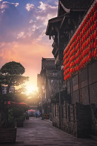 Zachód słońca nad ulicami w Chengdu — Zdjęcie stockowe