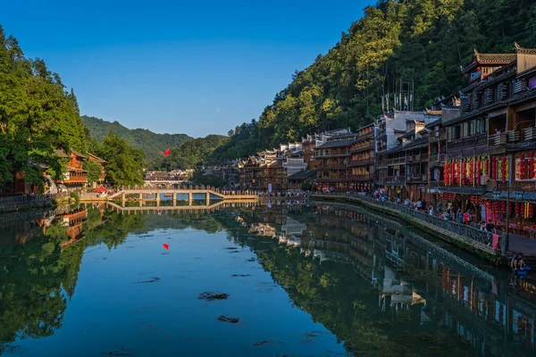 Feng Huang Čína Srpen 2019 Starobylý Most Tradiční Staré Dřevěné — Stock fotografie