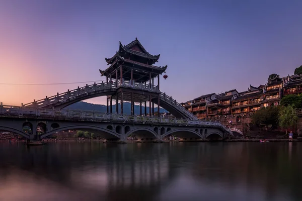 Feng Huang Κίνα Αύγουστος 2019 Ηλιοβασίλεμα Βράδυ Θέα Την Παλιά — Φωτογραφία Αρχείου