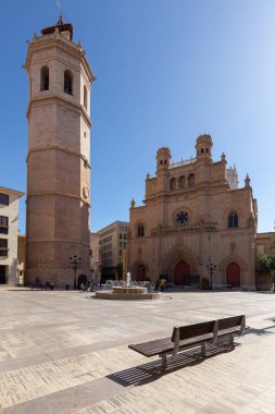 Uzun çan kulesi ve katedral, Castellon de la Plana, İspanya