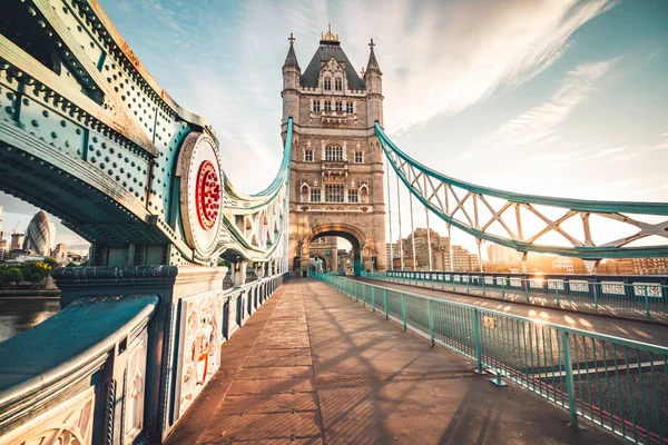 Spektakulární Tower Bridge Londýně Při Východu Slunce — Stock fotografie