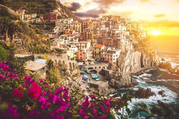 Beautiful Village Manarola Stormy Day — Stock Photo, Image