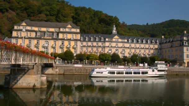 Německo, Bad Ems, 23 září 2016. Dobré slunečné počasí. — Stock video