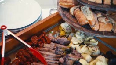 güzel et ve sebze büfesi hizmetinizdedir