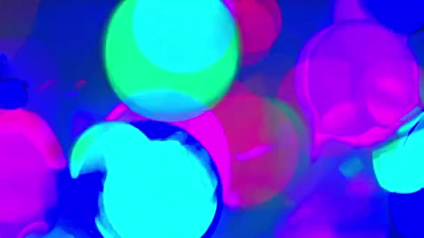 arrière-plan, reflets colorés clignotent 