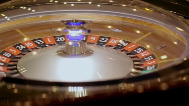 Elektronische roulette, de bal valt tot en met 31 — Stockvideo