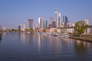 Almanya Frankfurt ben ana, 14 Nisan 2017