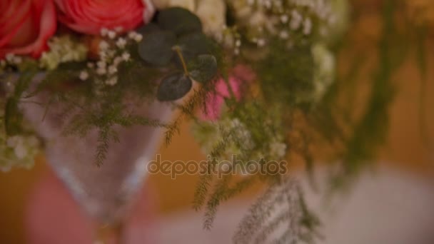 Decoración de salón de flores para boda — Vídeos de Stock