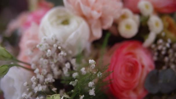 Decoração de salão de flores para casamento — Vídeo de Stock